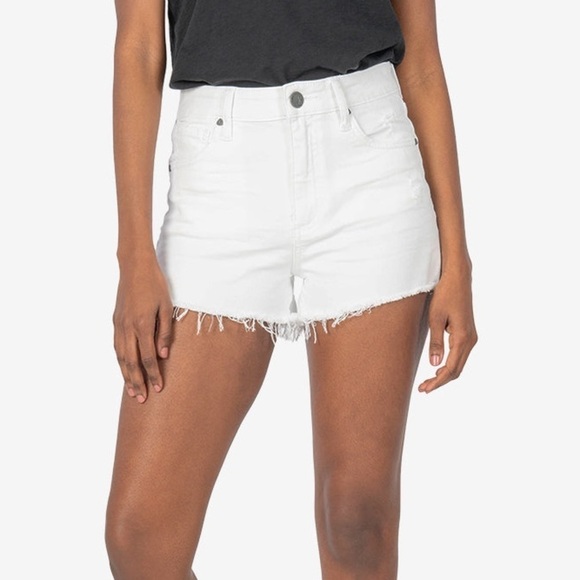 NWT Denizen front Levi's High-Rise Denim Woman Shorts size 10/W30 - Picture 4 of 4